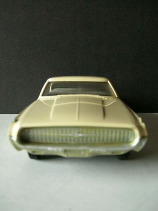 Philco transistor radio Dealer ' s promo model car 1967 Ford Thunderbird 2