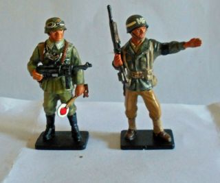 Del Prado Men At War 2 X Toy Soldiers Ww2 German & Usa Military Policeman