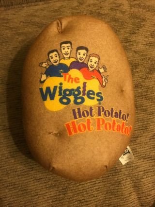 The Wiggles Hot Potato Musical Sing Toy Plush Spin Master Toss Around Game Video