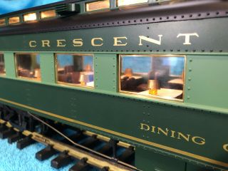 Aristo - Craft 31505 G - Scale Southern Crescent Limited Passenger Diner Lighted 6