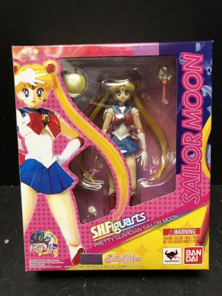 Bandai 20th Anniversary S.  H.  Figuarts Pretty Guardian Sailor Moon Figure Em1726