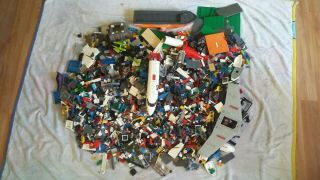 Huge Lego 22 Pounds Of Lego Bulk Mixed Themes Legos