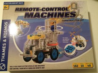 Thames & Kosmos Remote Control Machines Construction Kit (no.  55504)