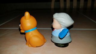 Fisher Price Little People Grandpa with Cell Phone and Orange Cat Kitten Figures 2