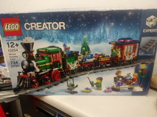 Lego Creator Winter Holiday Train (10254) Box.