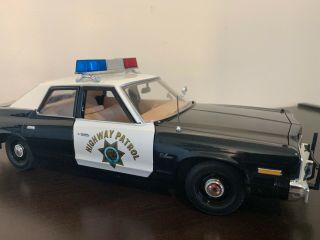 Auto World 1975 Dodge Monaco CHiPs 1/18 Police California Highway Patrol 4