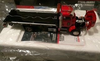 TWH Collectibles Peterbilt 5 - ton Rollback Tow Truck 4