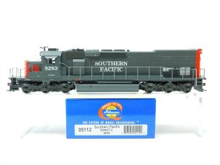 Ho Scale Athearn 95112 Sp Southern Pacific Sd40t - 2 Diesel Locomotive 8283