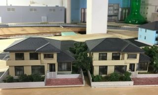 Kato N Scale Built Up Residential Houses - Eight Houses