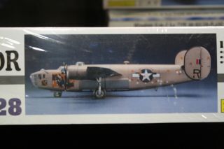 1/72 Hasegawa B - 24D LIBERATOR U.  S WWII Bomber detail model 00558 3