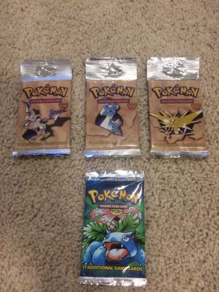 3 Fossil Long Art And 1 Base Set Pokemon Booster Pack Unweighed (read)
