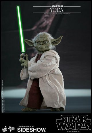 Hot Toys Star Wars Attack Of The Clones Master Yoda 1/6 Scale Figure
