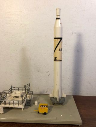 Vintage Monogram US Earth Satellite Launcher Model Kit 1/96 Built Up 3