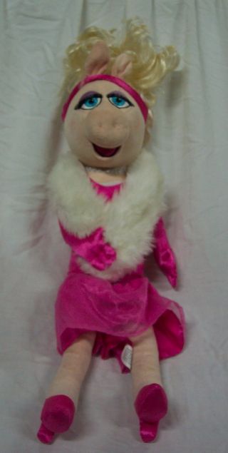 Walt Disney Parks The Muppets Miss Piggy 20 " Plush Stuffed Animal Toy