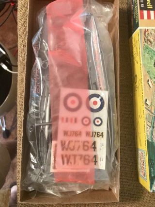 Vintage Revell 1960 ' s British Canberra Bomber Plastic Model with Whip - Fly - It NR 8