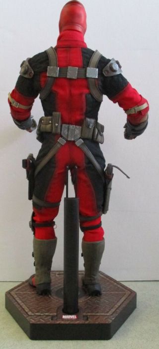 MIB 2015 SIDESHOW COLLECTIBLE SIXTH SCALE MARVEL DEADPOOL ACTION FIGURE 2