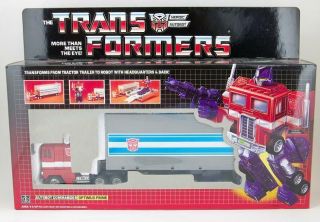 Transformer G1 Optimus prime Red reissue Gift 2