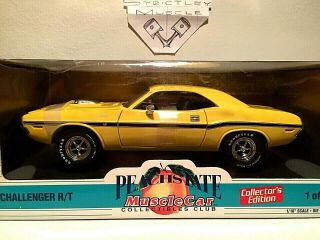 1/18 Scale 1970 Dodge Challenger R/t Hemi - 426 Coupe - Banana Yellow Ext/black Int