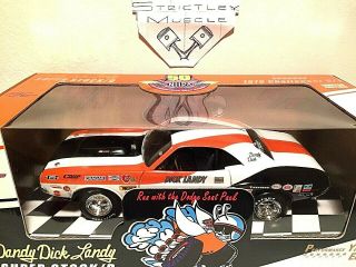 1/18 Scale 1970 Dodge Challenger R/t " Dick Landy " Ss/d Coupe - Wht/oran/blk Ext
