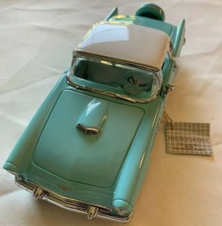 Franklin 1956 Ford Thunderbird 1:24 Scale Diecast Metal Model Car B11rt38