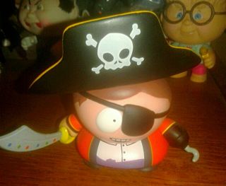 Kidrobot The Many Faces Of Cartman Mini Figure “captain Cartman” South Park Rare