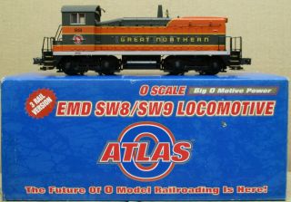 Atlas O 6104 - 2 Emd Sw - 8 Great Northern Diesel Switcher Engine Dummy O - Gauge