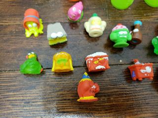 GROSSERY GANG and TRASH PACK Playsets Yucky Mart,  Garbage Truck,  Figures & More 4