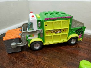 GROSSERY GANG and TRASH PACK Playsets Yucky Mart,  Garbage Truck,  Figures & More 6