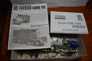 AMT 1/25 C600 Ford Stake Body & International Paystar 5000 2 Chassis & Parts Kit 2
