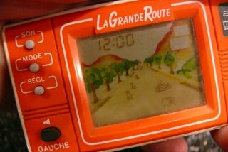 ALTIC La Grande Route Vintage Electronic Handheld LCD Video game & watch ✨RARE✨ 3