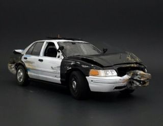 2004 Ford Crown Victoria Police Interceptor Wrecked Find 1/18 Kodeblake