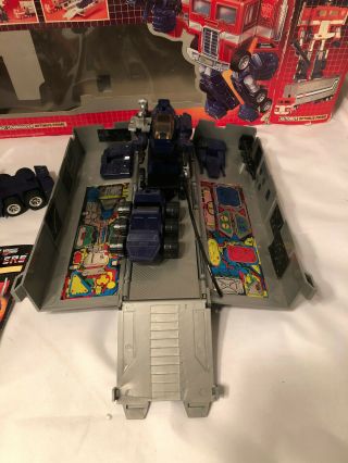 1984 Optimus Prime Complete G1 Transformers Autobot Leader w/ Box 8