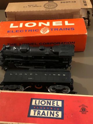 Lionel Trains Postwar 2037 - 13 Steam Engine Locomotive & 6026w Whistling Tender