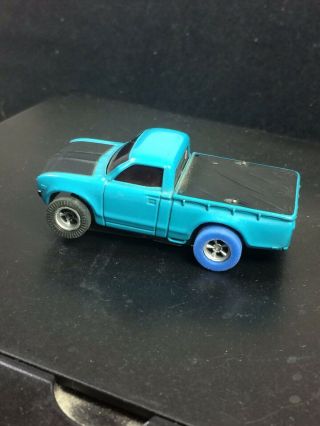 AURORA AFX TOMY NISSAN DATSUN PICK UP TRUCK BLUE Slot Car HO Running Chassis Use 4