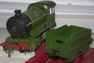 HORNBY O GAUGE TYPE 501 LOCO AND TENDER IN LNER GREEN LIVERY BOXED 3