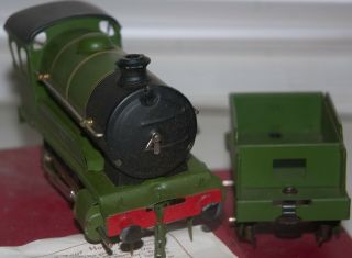 HORNBY O GAUGE TYPE 501 LOCO AND TENDER IN LNER GREEN LIVERY BOXED 4