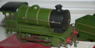 HORNBY O GAUGE TYPE 501 LOCO AND TENDER IN LNER GREEN LIVERY BOXED 5