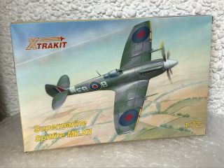 Xtrakit 1/72 Supermarine Spitfire Mk.  Xii,  Contents.