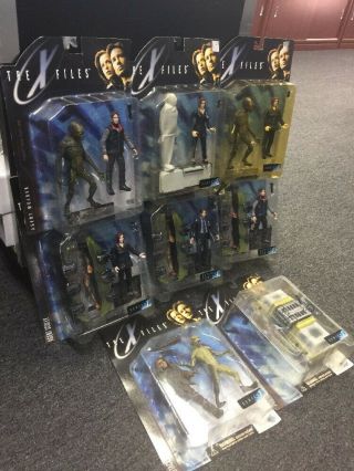 X - Files Series One Action Figures By Mcfarlane Set Of 8