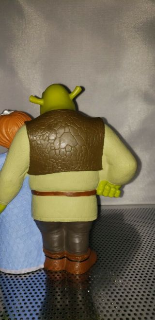 DreamWorks Shrek & Princess Fiona 8 inch Figure Cake Topper 6