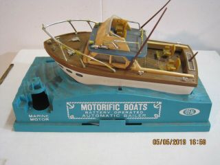 Rare Ideal Toy Motorific Barracuda Boat With Display Case Motor Deep Sea Fishing
