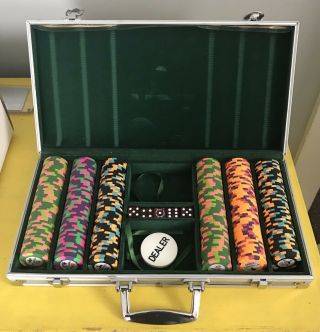 Pharaoh’s Poker Chip Set With Dice And Case