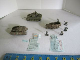 1/72 Scale Ww2 German Tiger Tank,  Sdkfz 251 Half Track,  Stg Iv,  9 Figures.  Built