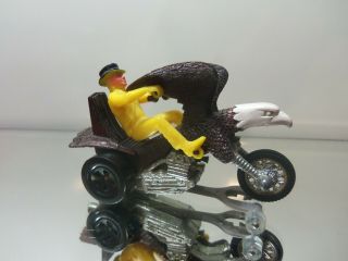 1972 Hot Wheels Rrrumblers Bold Eagle - Yellow Top Hat Rider W/ Guide - N.  -