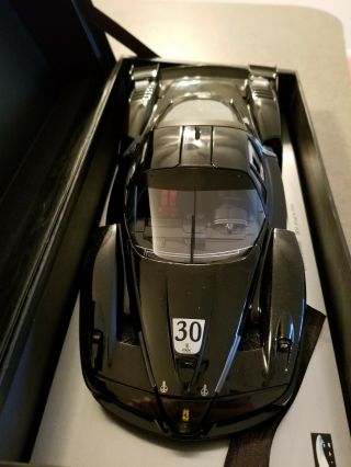 Hot wheels 1/18 Elite Ferrari FXX black 8