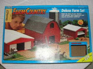 Farm Country Deluxe Farm Set By Ertl - 1:64 Complete