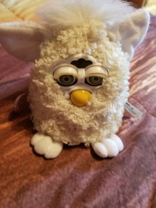 Furby Babies 1999 Curly White Fur