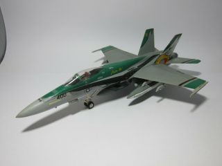 Hasegawa 1/72 F/a - 18c Hornet Model Airplane Built And Painted Us Navy Chippy Ho