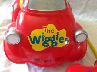 THE WIGGLES REMOTE CONTROL BIG RED CAR WITH REMOTE 4