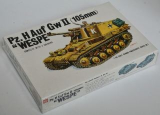 Vintage Bandai 1/48 German Pz.  H Auf Gw Ii (105mm) " Wespe " W/4 Soldiers -